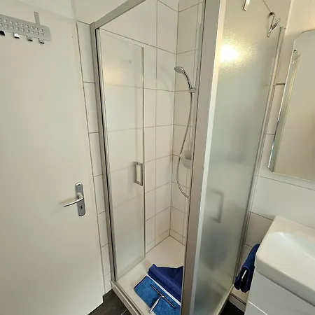 Revenstorf 2 アパート *