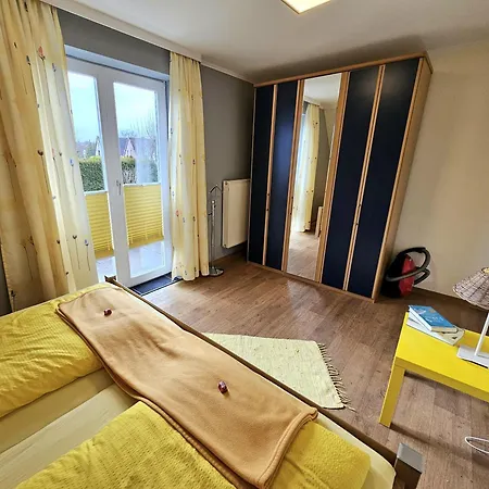 アパート Revenstorf 2 グレーミッツ